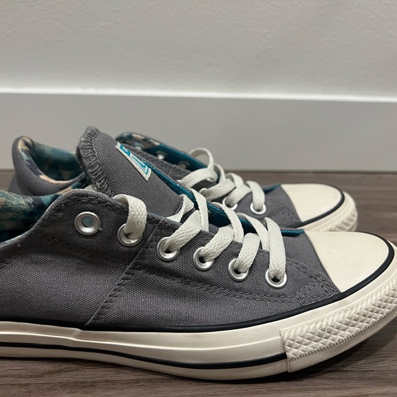 Converse All Star, Low Top, Chuck Taylor’s in Grey 8 - Picture 6 of 6